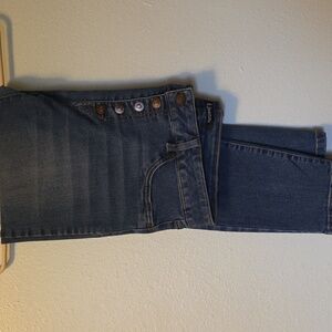D.Jeans. Skinny Jeans With Buttons. Size 12.